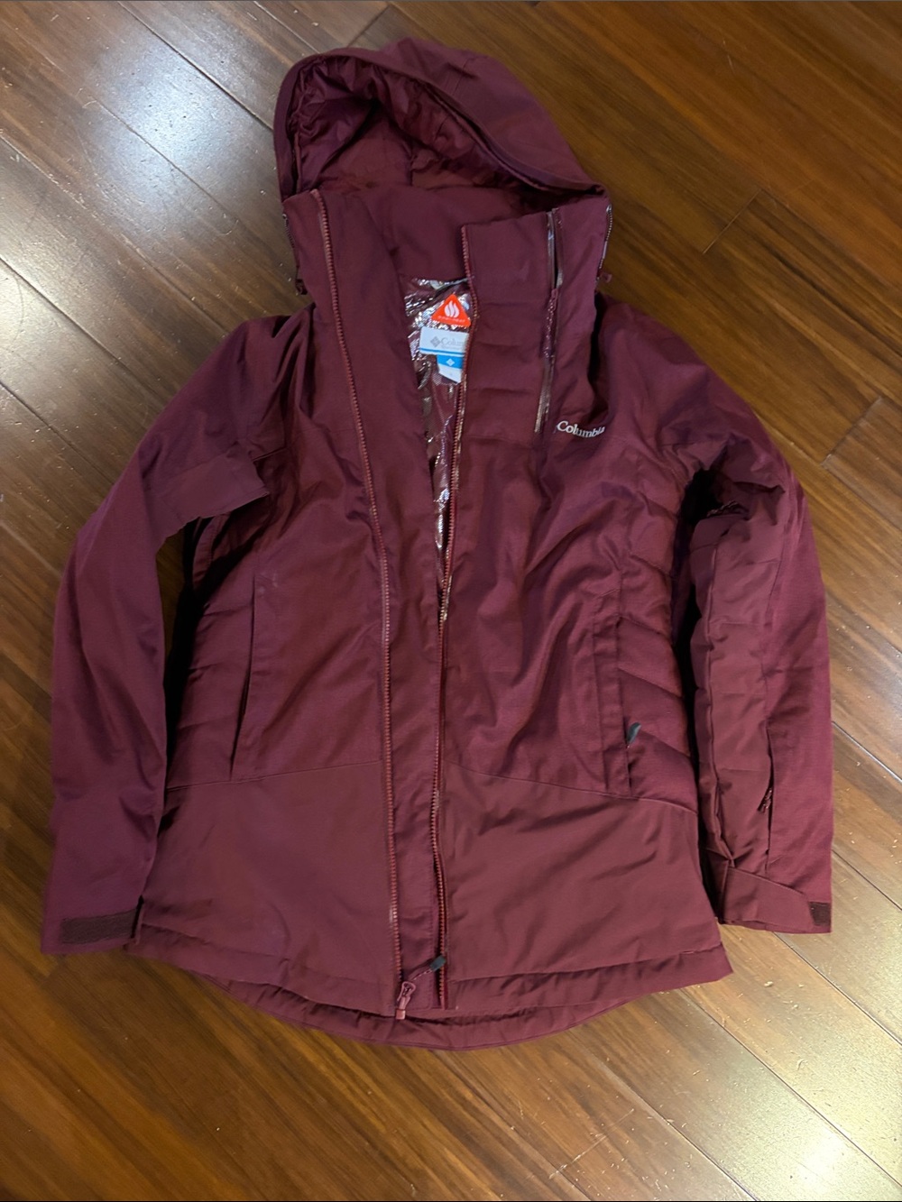 Columbia Women's Hooded Ski Jacket - Maroon